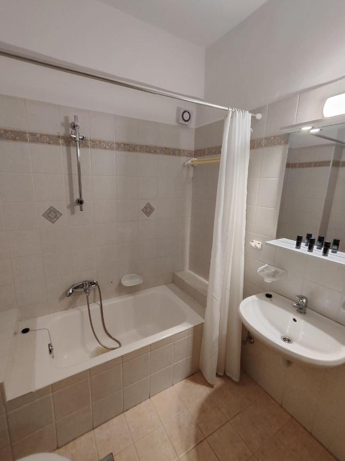 Central Home Ermúpoli Kültér fotó